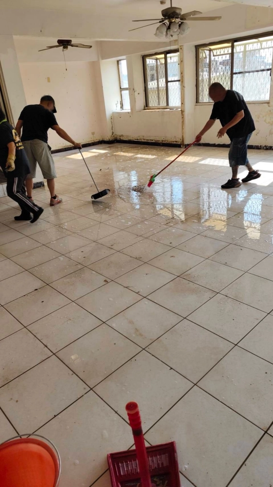 台南清運工程/南部拆除清運/東區崇德二十街廢棄物淨空隔間裝潢