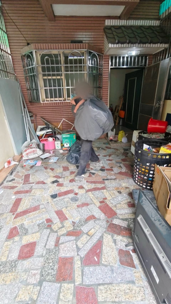 台南仁德區 文華路三段 退租後 廢棄物淨空 清潔