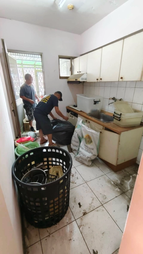 台南清運工程/南部拆除清運/東區崇德二十街廢棄物淨空隔間裝潢