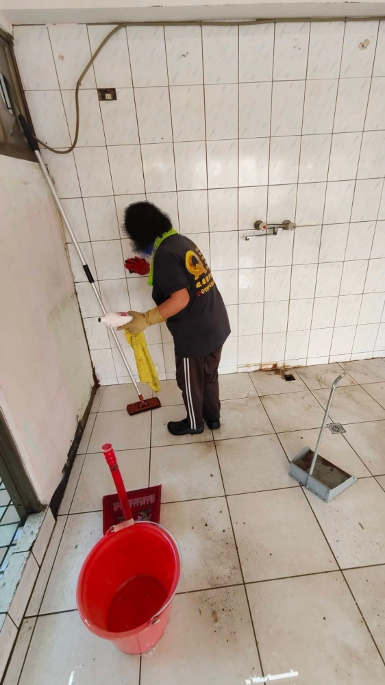 台南清運工程/南部拆除清運/東區崇德二十街廢棄物淨空隔間裝潢