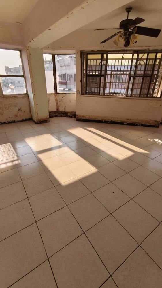 台南清運工程/南部拆除清運/東區崇德二十街廢棄物淨空隔間裝潢