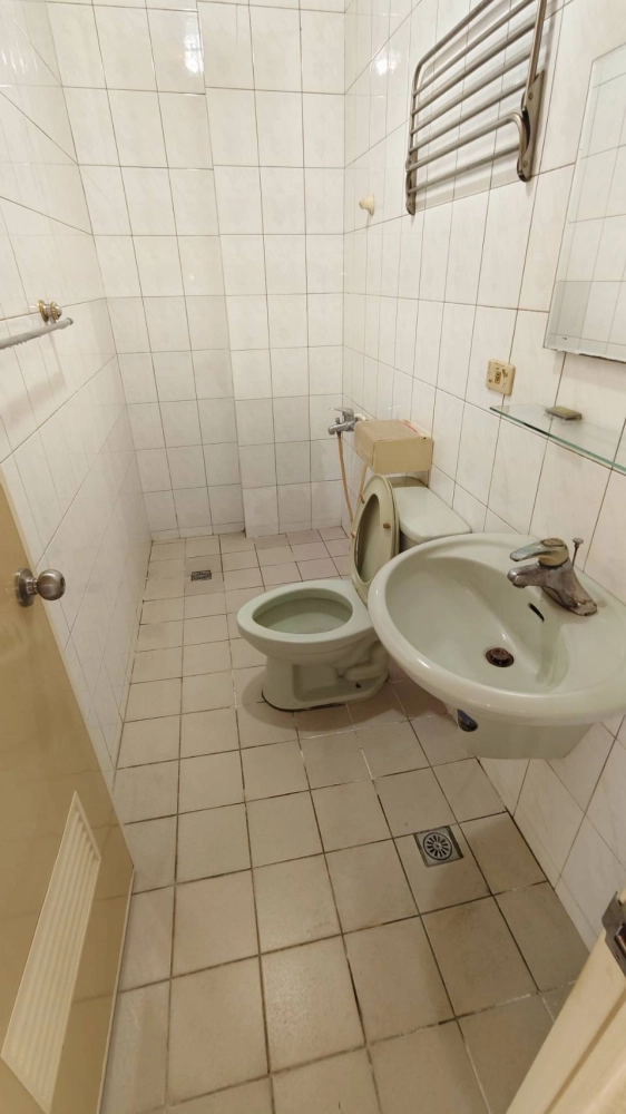 台南仁德區 文華路三段 退租後 廢棄物淨空 清潔