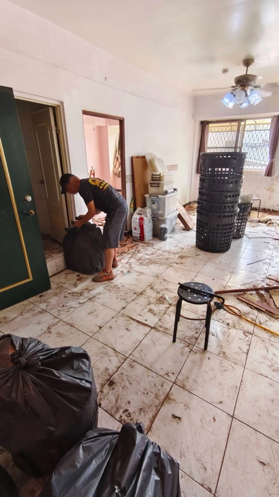 台南清運工程/南部拆除清運/東區崇德二十街廢棄物淨空隔間裝潢