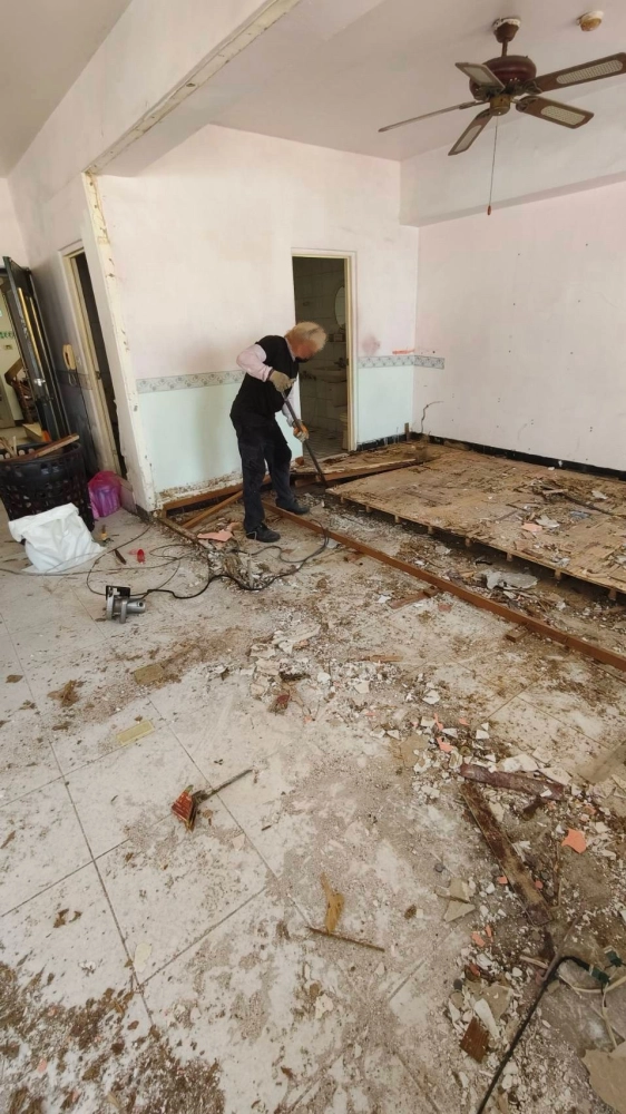 台南清運工程/南部拆除清運/東區崇德二十街廢棄物淨空隔間裝潢