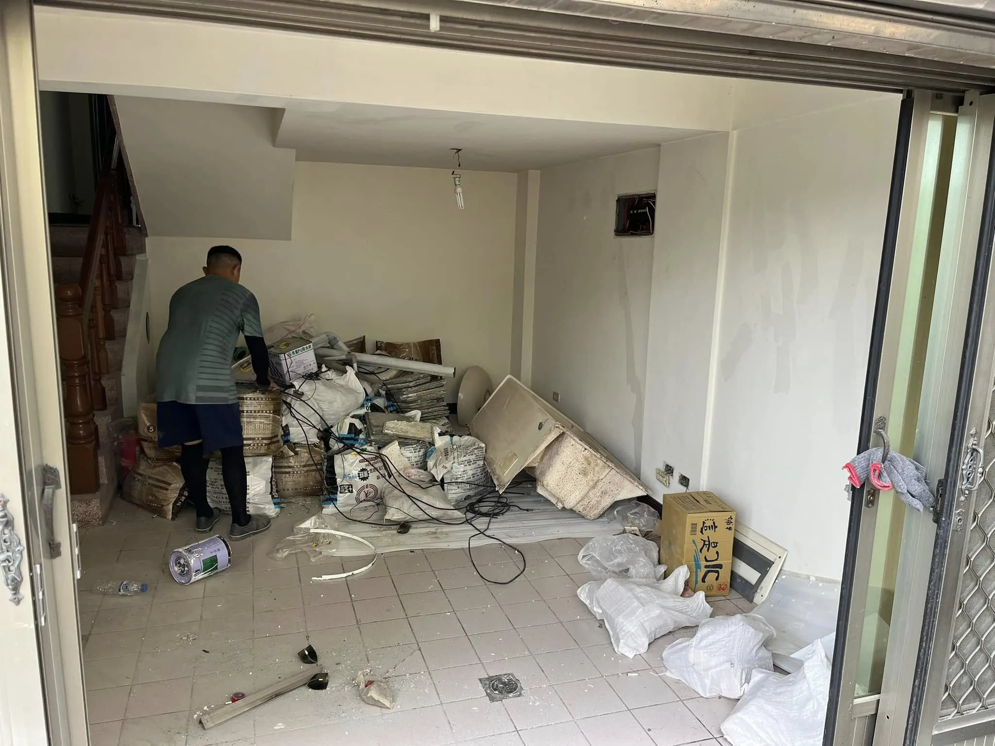 拆除工程廢棄物怎麼處理？／裝潢廢棄物清運