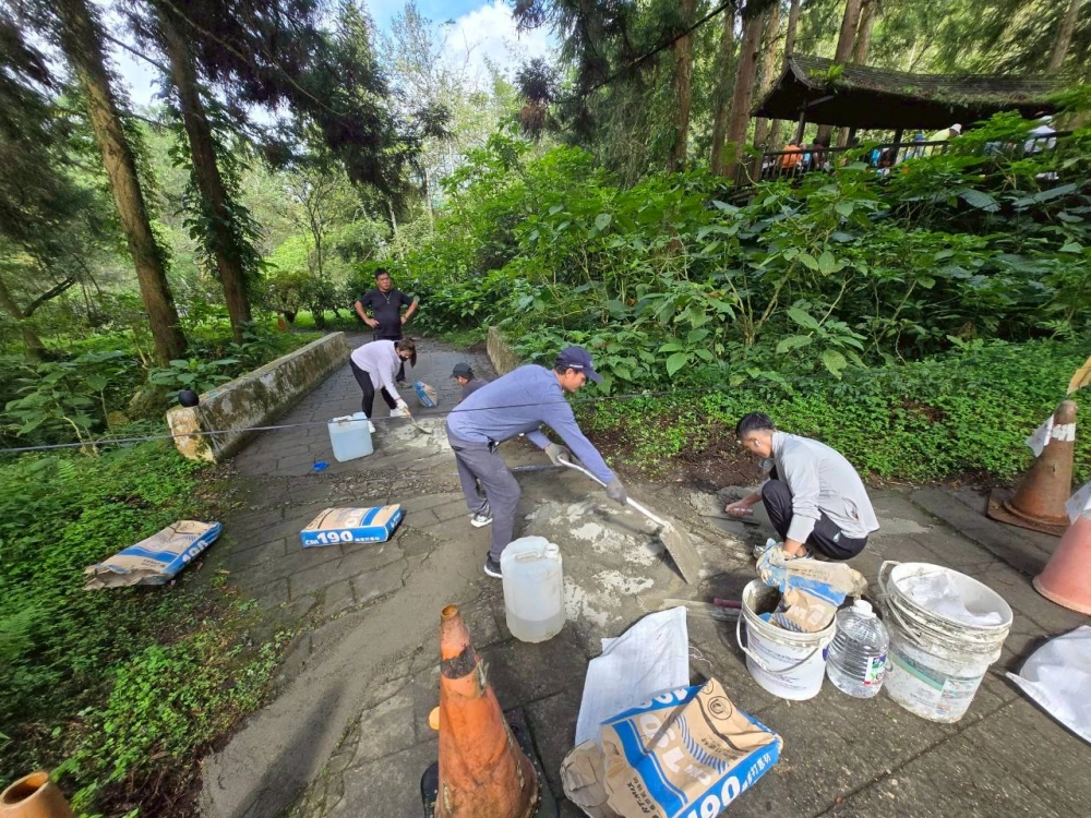 溪頭森林遊樂區補修工程作業