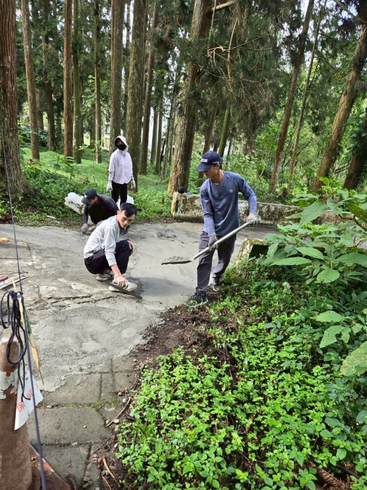 溪頭森林遊樂區補修工程作業