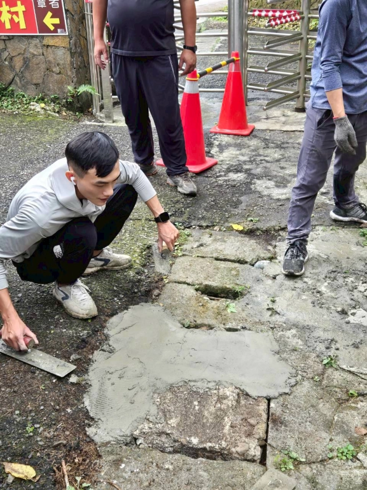 溪頭森林遊樂區補修工程作業