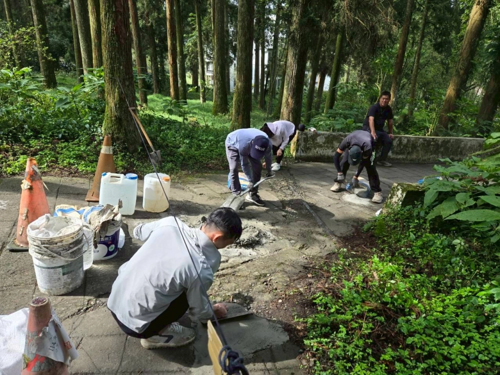 溪頭森林遊樂區補修工程作業