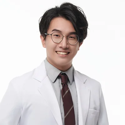 謝昂儒牙醫師個人照