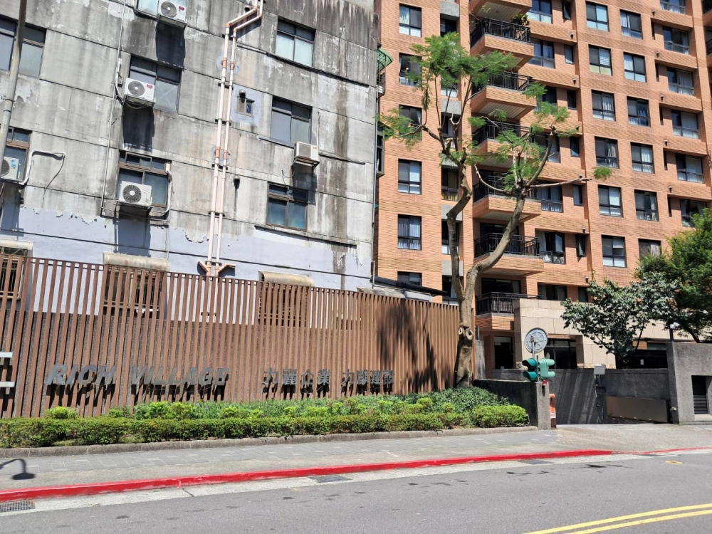 社區行道樹疏枝.縮冠修剪（後）