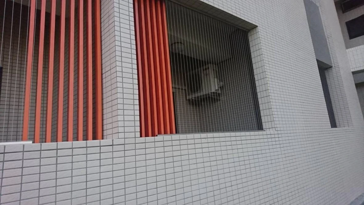 嶺東科技大學 學生宿舍隱形鐵窗防墜工程