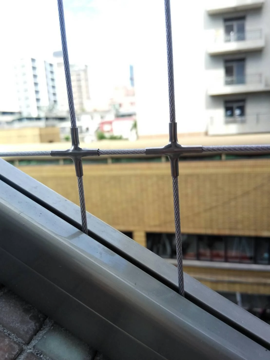 台北新莊醫院 逃生梯防墜工程