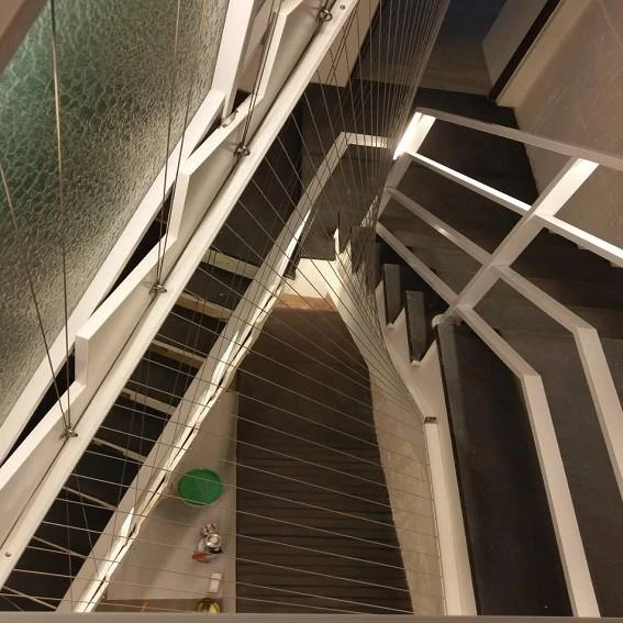 台南民宿業者 隱形鐵窗樓梯中空防墜工程