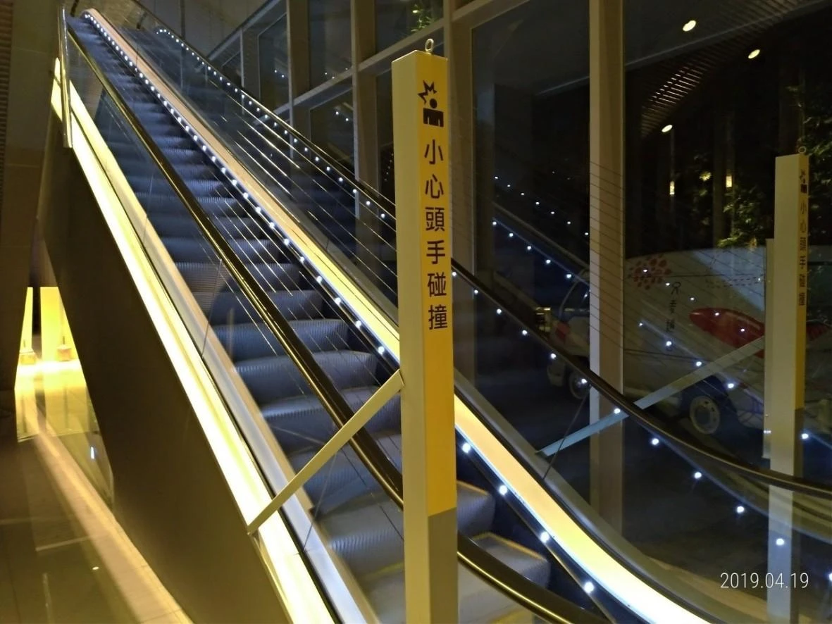 金門風獅爺購物中心 手扶梯電扶梯加高防墜隱形鐵窗工程