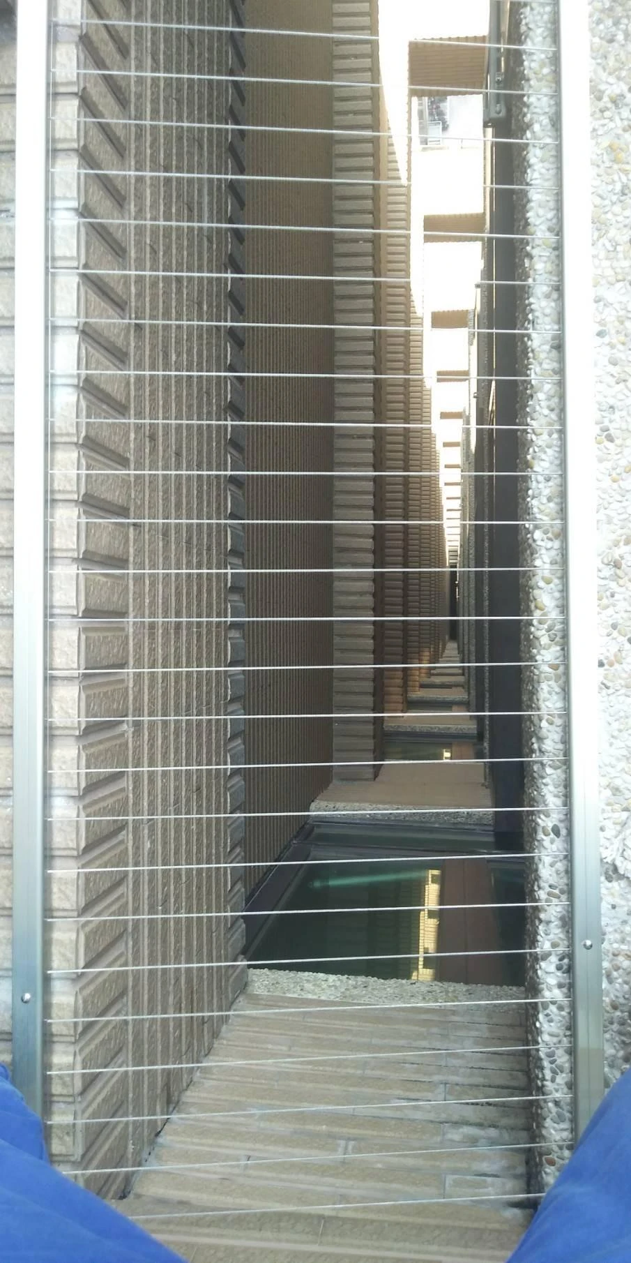 新竹北大愛樂社區 全棟天井隱形鐵窗防墜施工