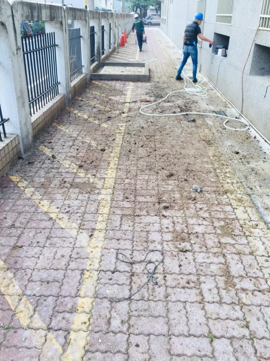 雲林虎尾科技大學 隱形鐵窗防鴿子工程