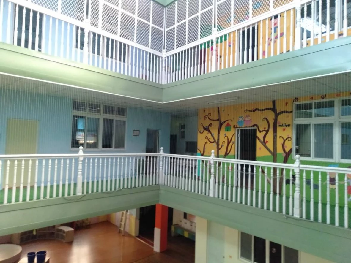 新竹縣 竹北哈伯路塔幼稚園 兒童陽台放墜工程