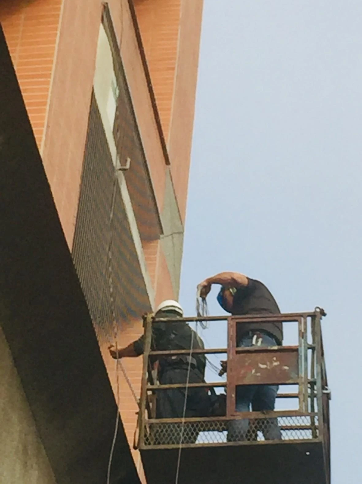 雲林虎尾科技大學 隱形鐵窗防鴿子工程