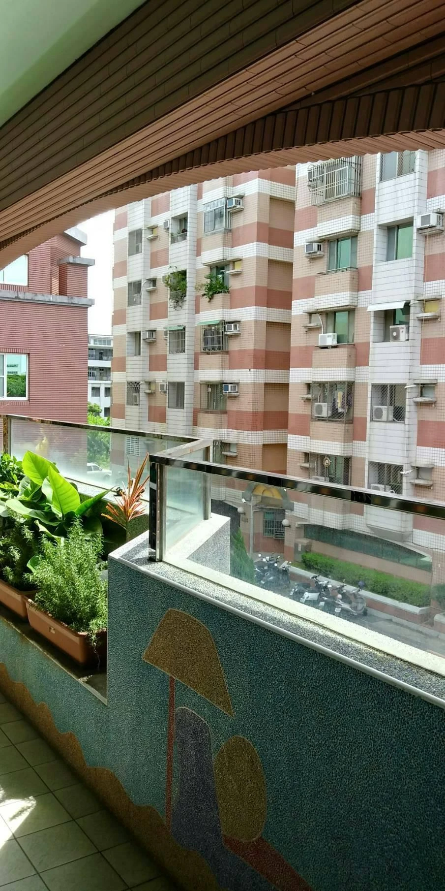 台南優仕堡幼稚園 陽台隱形鐵窗防墜工程