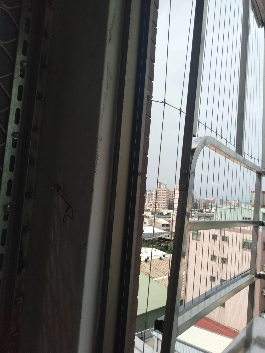 台中九德大愛護理之家 窗戶防墜工程