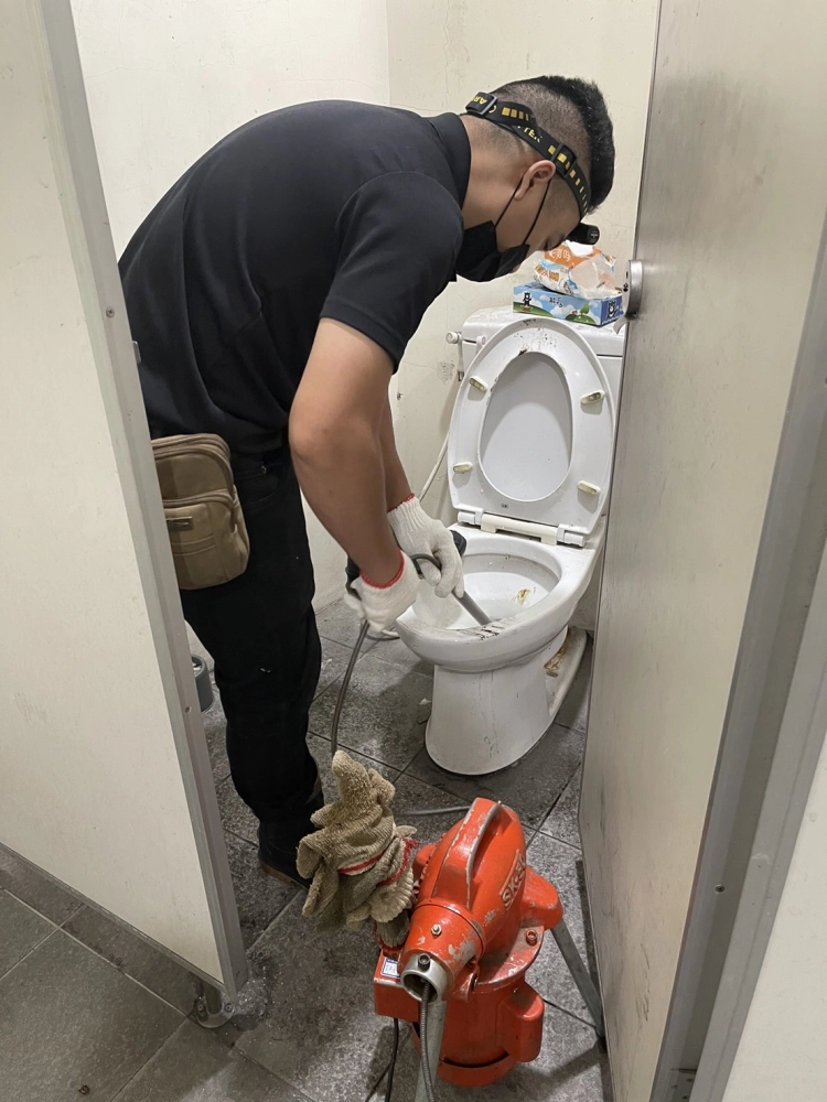 通馬桶