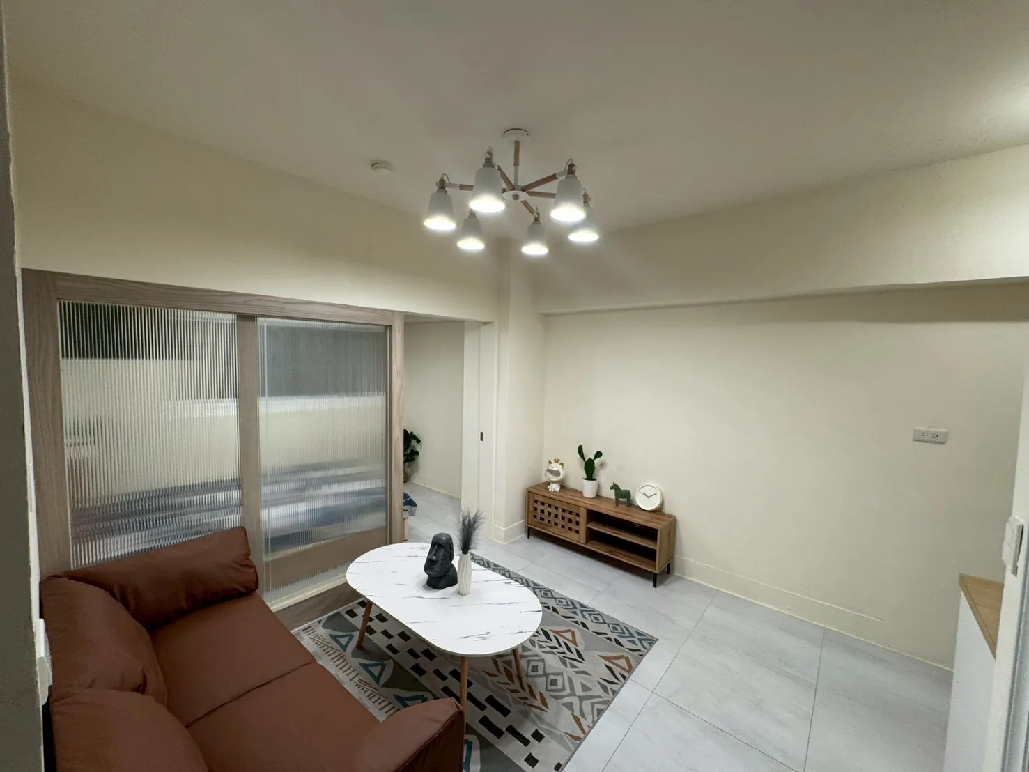 為什麼磁磚會隆起？