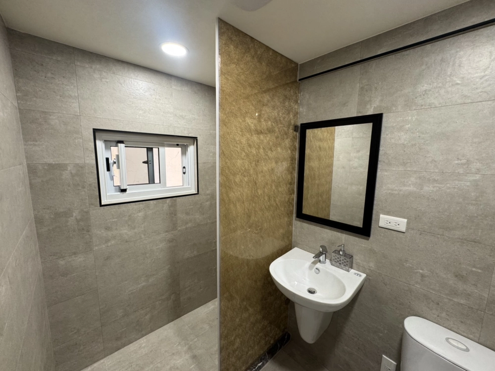 高雄市鳳山大樓案