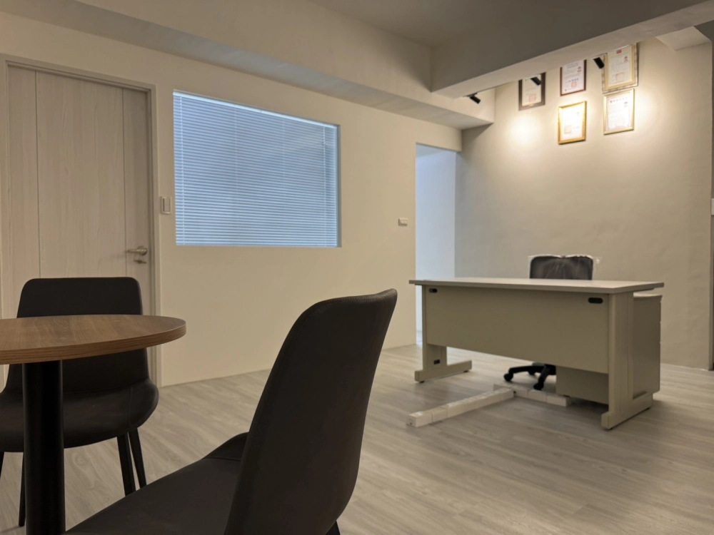 高雄市鳳山大樓辦公室案