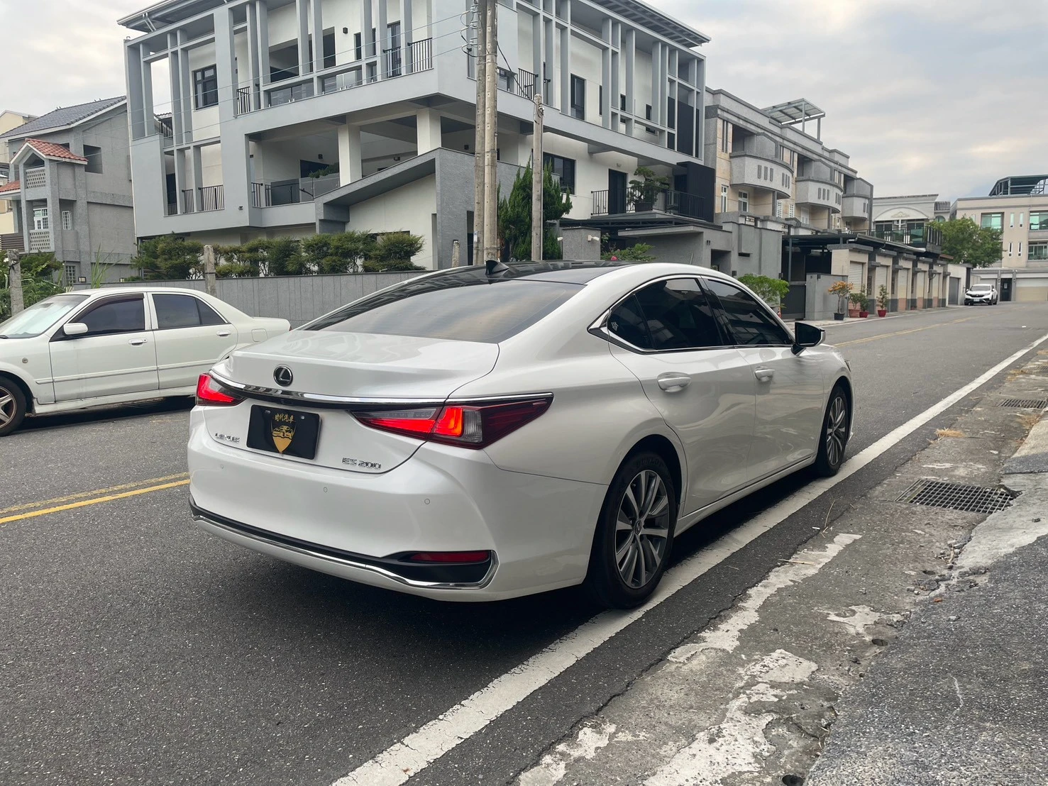 2019LEXUS