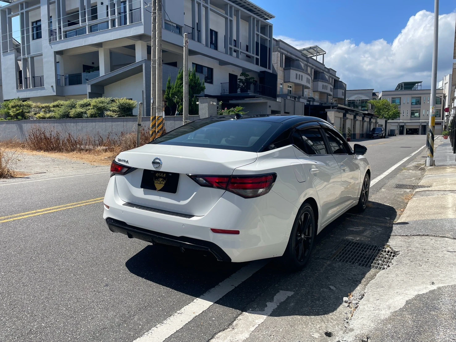 2022NISSAN