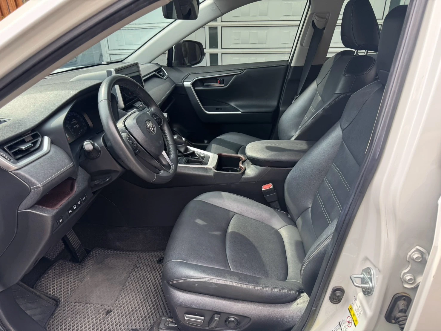 2022TOYOTA