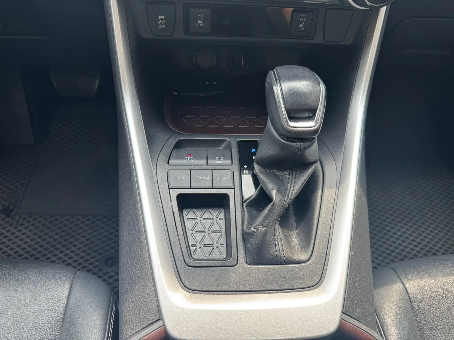 2022TOYOTA