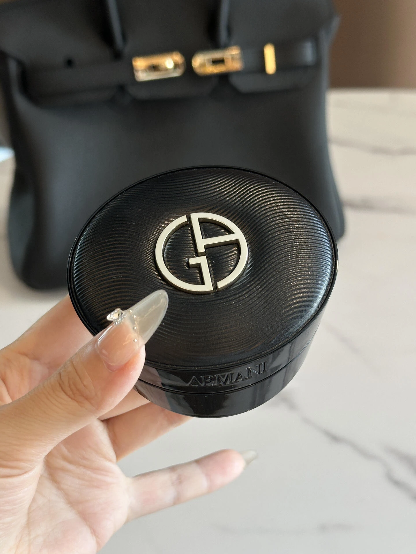GIORGIO ARMANI 訂製奢潤緞光氣墊粉餅
