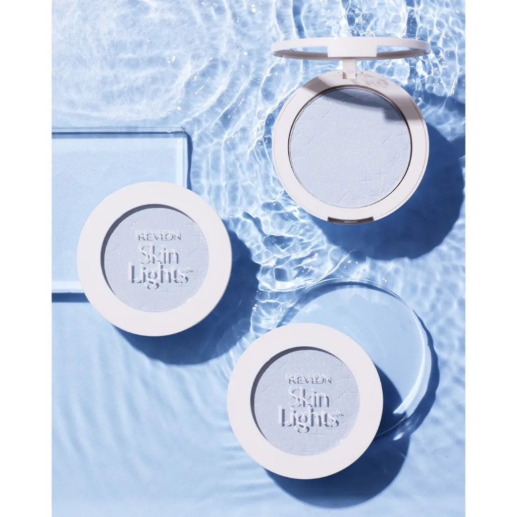 日本 Revlon Skin Light 晶透亮采蜜粉餅