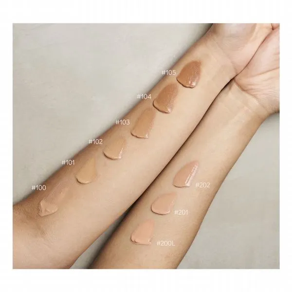 日本 RMK 水潤光彩粉霜