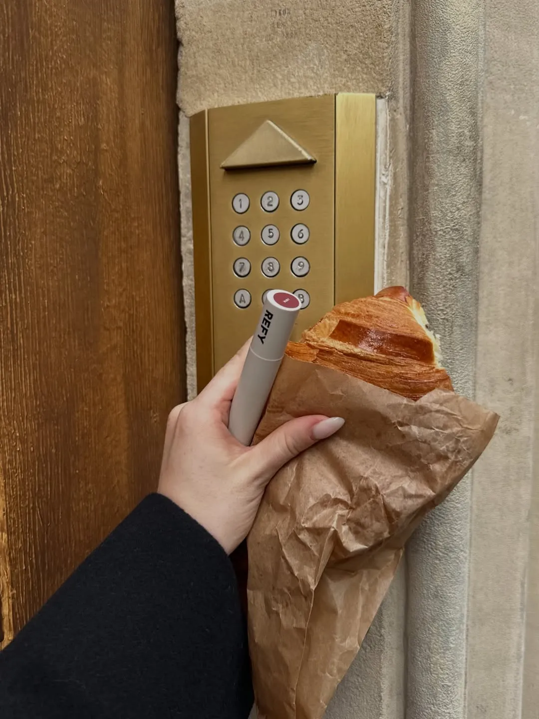  八折 REFY 液態唇筆