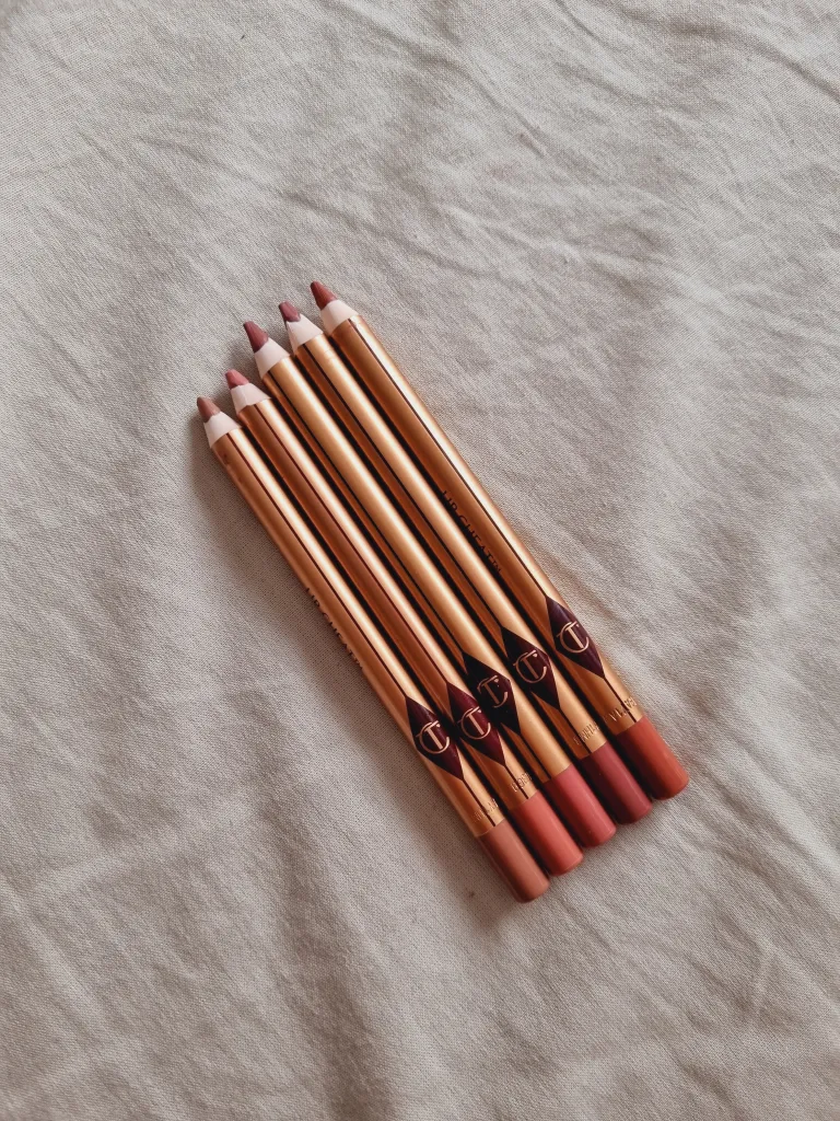 八折 Charlotte Tilbury  唇線筆