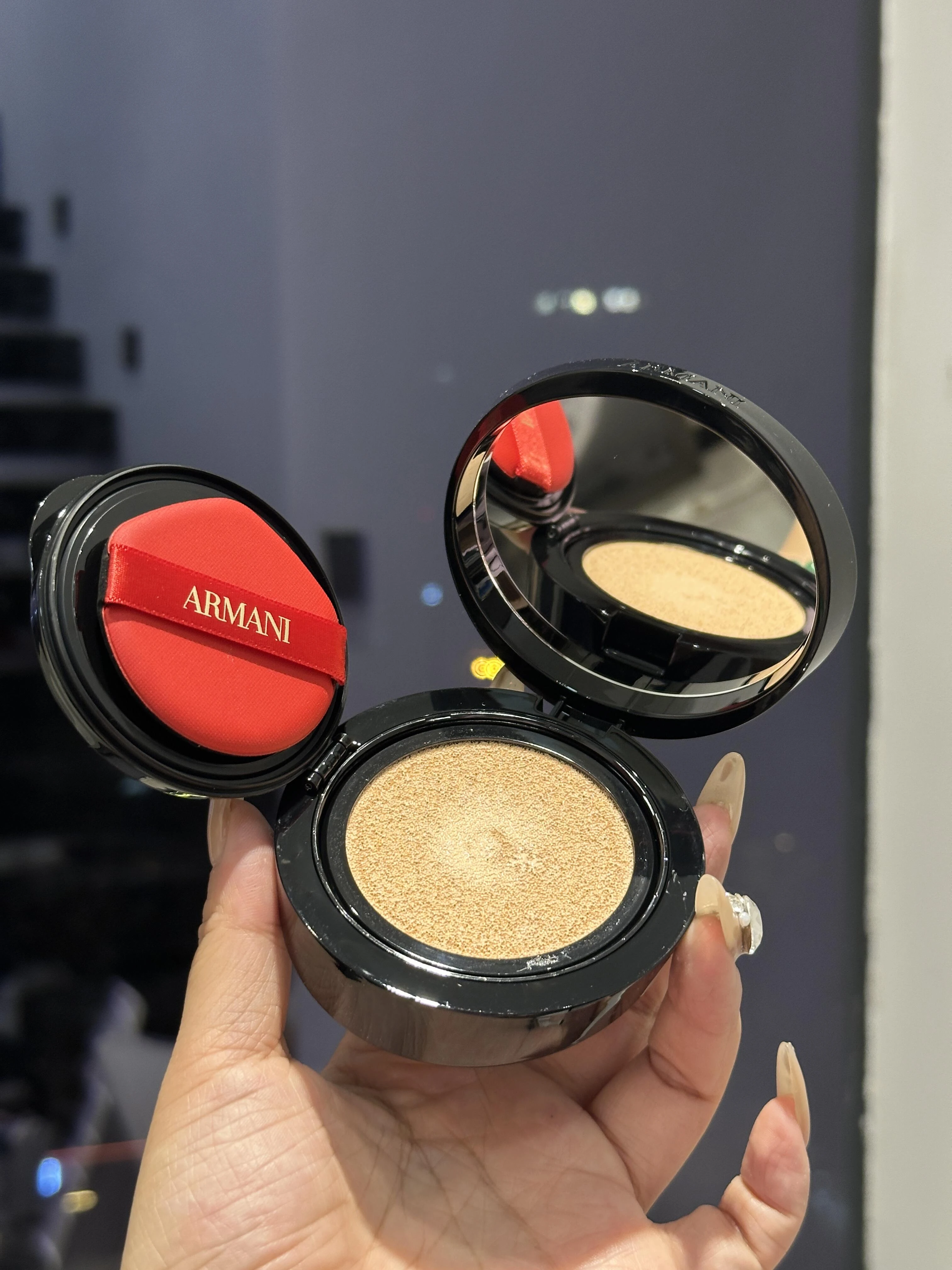 GIORGIO ARMANI 訂製奢潤緞光氣墊粉餅