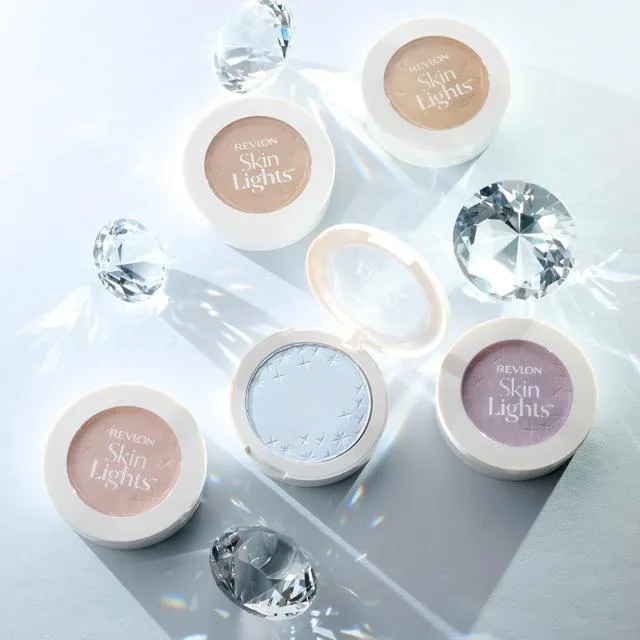 日本 Revlon Skin Light 晶透亮采蜜粉餅