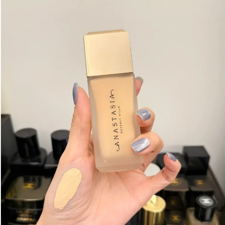 Anastasia 霧面粉底液