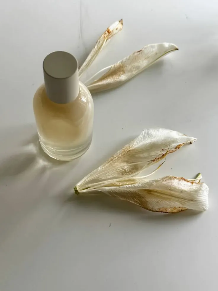 八折 Glossier 淡香精