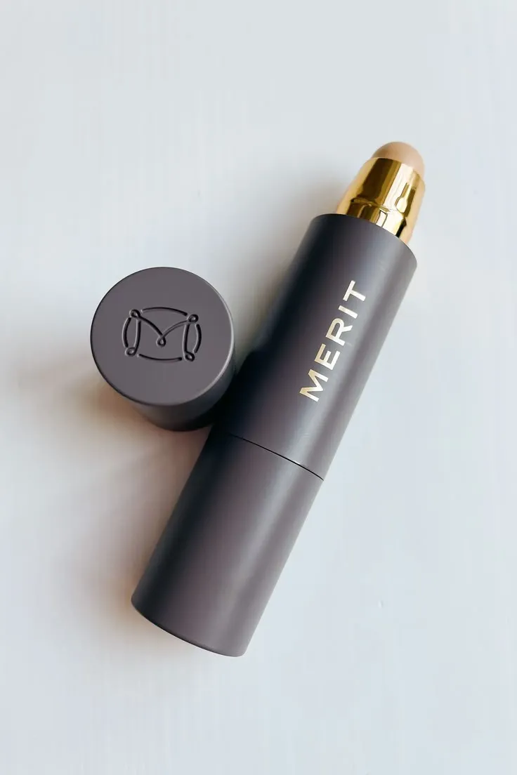 MERIT 粉底遮瑕棒