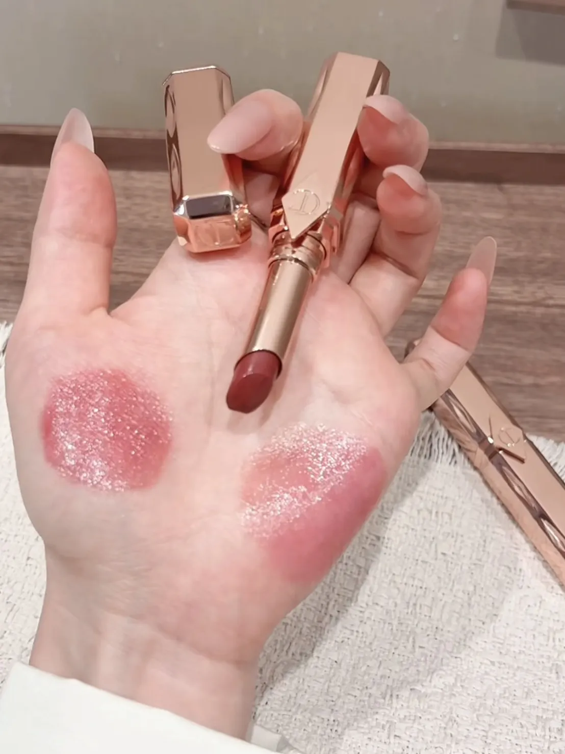 八折 Charlotte Tilbury 潤色唇膏