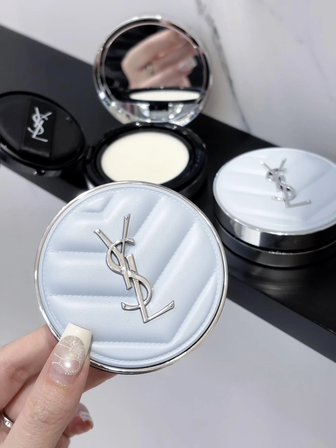YSL 超模光感精華水氣墊