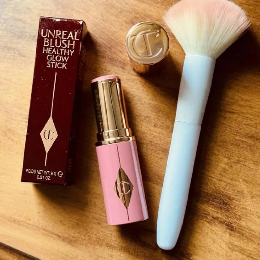 Charlotte Tilbury 唇頰棒