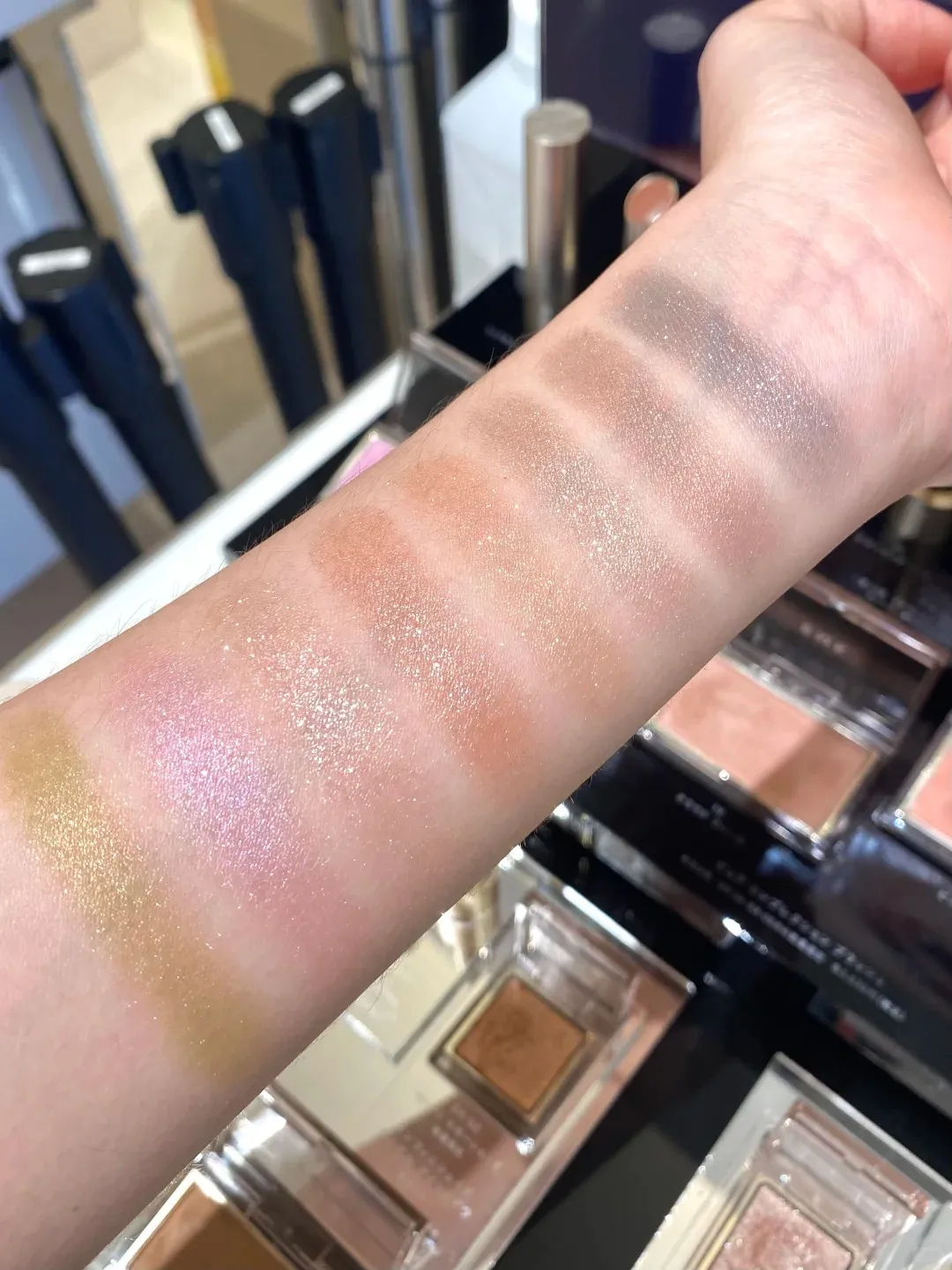 日本 RMK 單色眼影