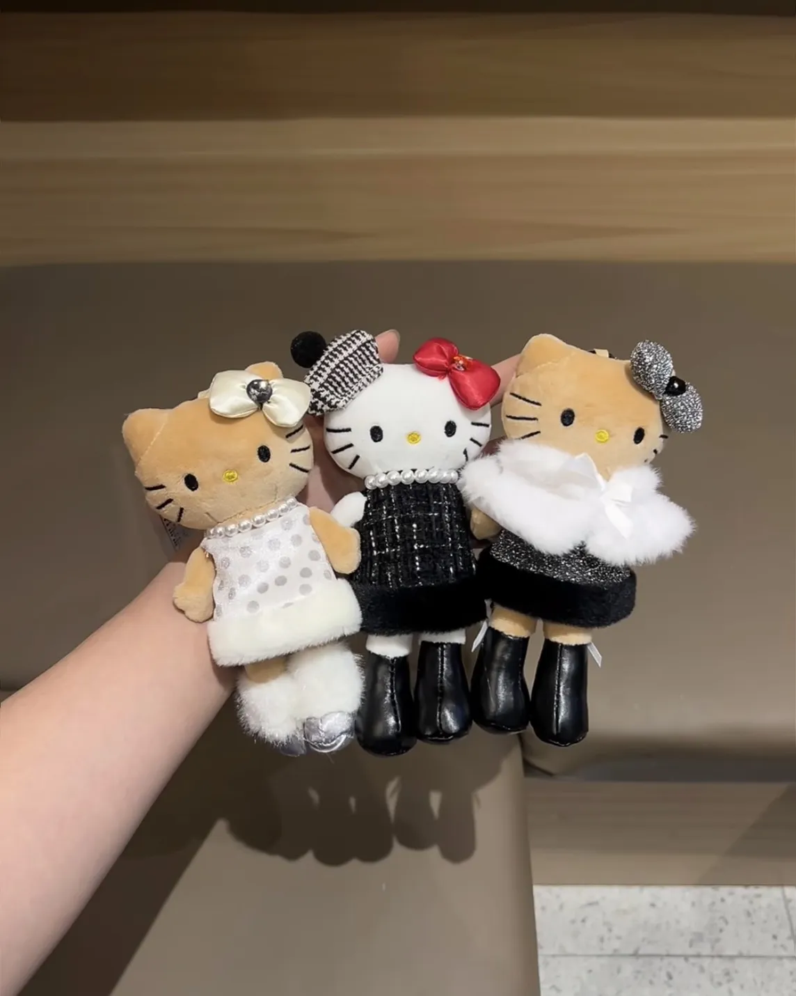 日本 冬日限定 三麗鷗 Sanrio 長腿kitty