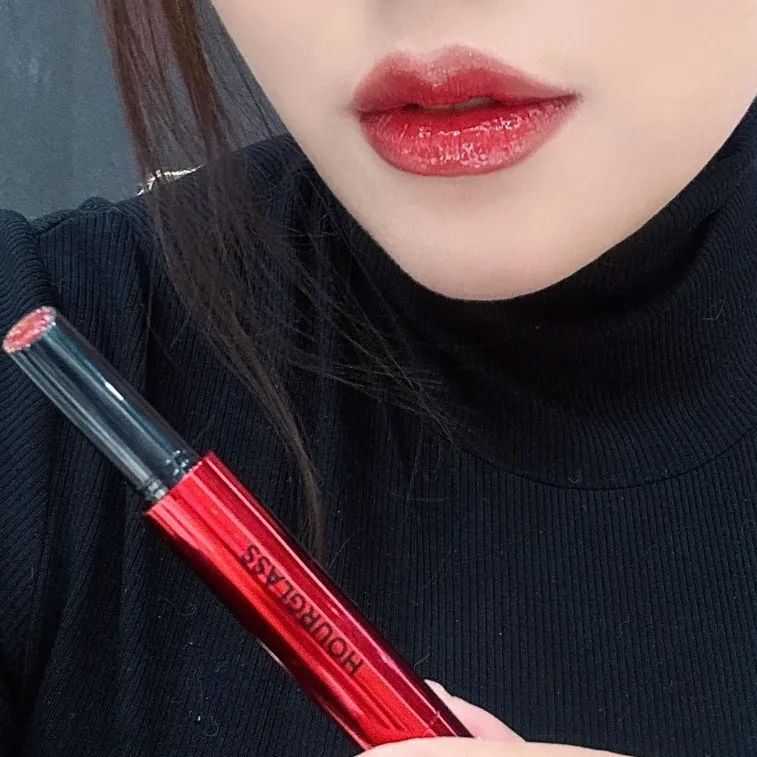  Hourglass 金管唇蜜