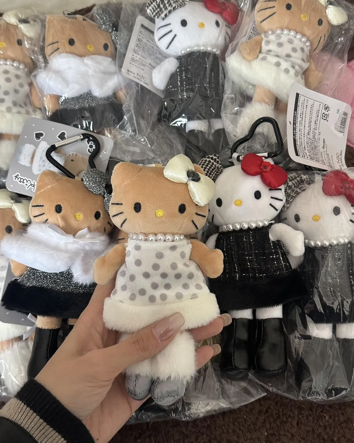 日本 冬日限定 三麗鷗 Sanrio 長腿kitty